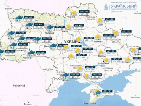 Погода в Україні 19 червня: дощі, грози та град