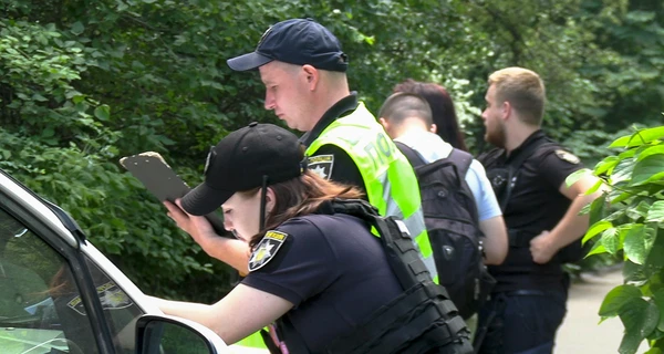 В Киеве в многоэтажке нашли тела двух несовершеннолетних девочек