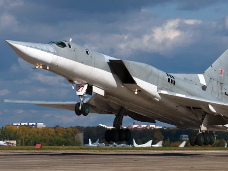 Вони тероризують нас ночами: бомбардувальник Ту-22М3 та винищувач МіГ-31К