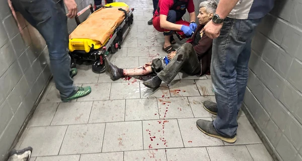 РФ ударила по коммунальному предприятию в Херсоне, есть погибшие и раненые 