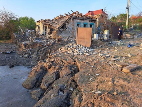 В Днепре в результате ракетной атаки разрушены дома, минимум восемь пострадавших