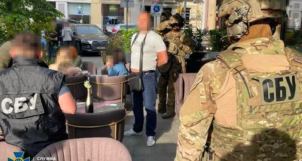 На Львовщине СБУ задержала рэкетиров, которые выбивали деньги из граждан