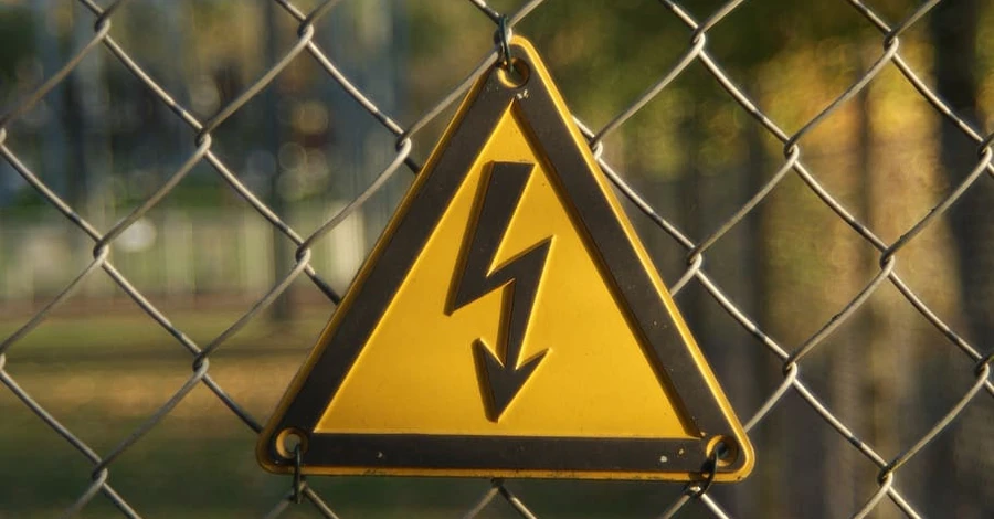 Від ураження електричним струмом на Львівщині загинуло троє людей