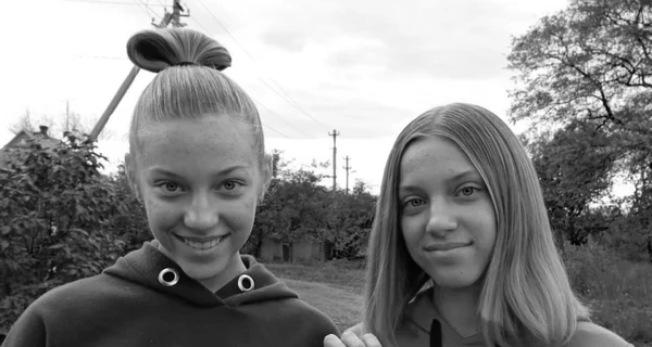 Удар по Краматорску – после взрыва сестры-близнецы успели позвонить маме   