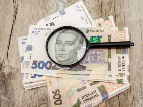 ЗМІ: Шурма хоче заборонити готівку, бо 60% українців сплачують мало податків та задіяні у корупції