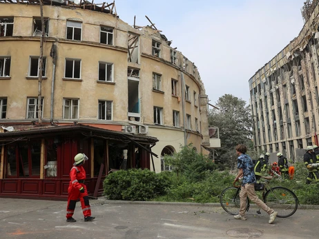 Полиция расследует закрытые укрытия во Львове во время ракетной атаки
