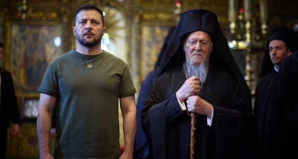 Зеленский в Стамбуле посетил молебен Вселенского патриарха по убитым украинцам