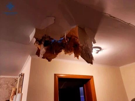 Через атаку “шахедів” на Київщині пошкоджені 12 приватних будинків та багатоповерхівка