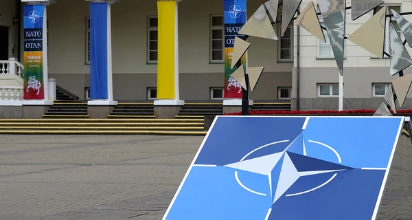 Словник НАТО: що таке ПДЧ і чим «Рада» для України відрізняється від «Комісії»