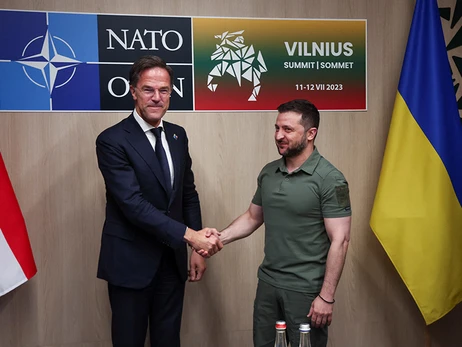Владимир Зеленский и Марк Рютте делили чашку кофе на саммите НАТО
