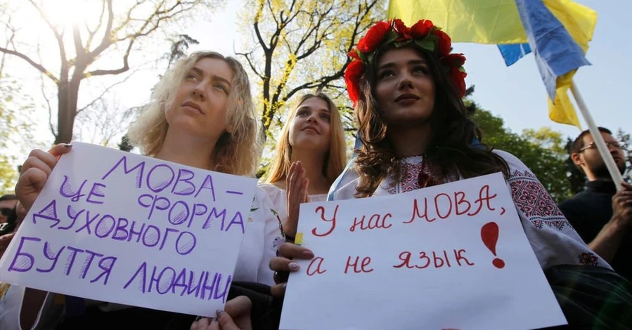 Київрада ввела мораторій на російськомовний контент у публічних місцях