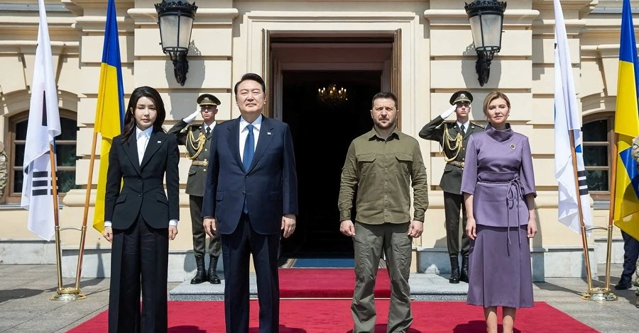 Зеленські із президентом Південної Кореї та його дружиною відвідали заповідник 