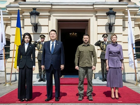 Зеленські із президентом Південної Кореї та його дружиною відвідали заповідник 