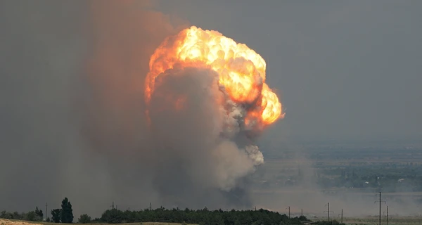 В Крыму объявили эвакуацию из-за взрывов и пожара на военном полигоне