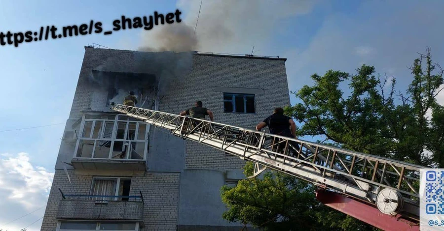 Российские войска обстреляли пятиэтажку в центре Очакова, есть пострадавшие 