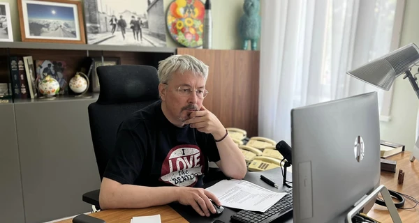 Ткаченко удивился заявлению Зеленского о своей отставке. Говорит, что инициировал ее сам