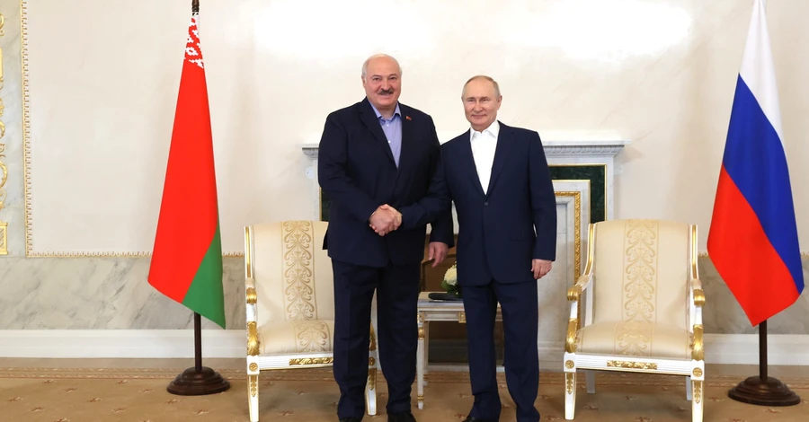 Лукашенко заявив Путіну, що 