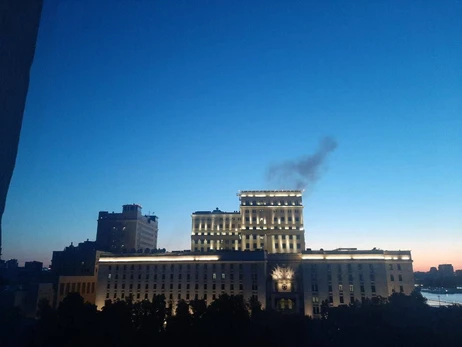 У центрі Москви безпілотник упав неподалік будівлі Міноборони Росії