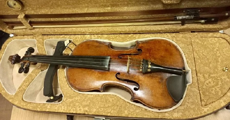 Из Украины пытались вывезти скрипку Страдивари 1730 года