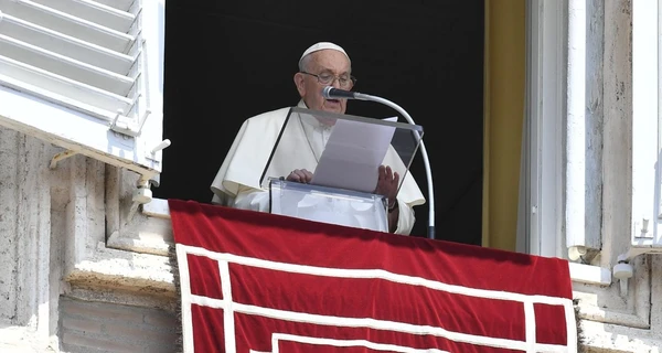Зеленский назвал важным призыв Папы Римского к РФ возобновить зерновую сделку