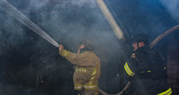 РФ нанесла массированный удар по Ровенщине, разрушена нефтебаза