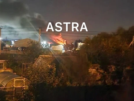 Ночью в Крыму и РФ раздавались взрывы, сообщается о пожаре в «Домодедово»