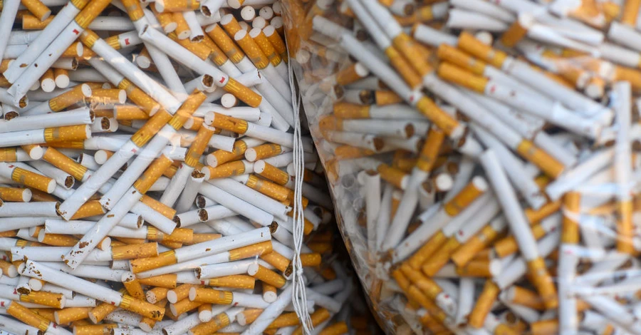 Рада запретила продавать в duty-free сигареты украинского производства