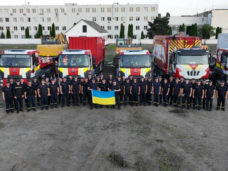 Українські рятувальники вирушили до Словенії для допомоги у ліквідації наслідків повені