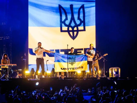 Imagine Dragons запросили на сцену концерту у Варшаві українського підлітка - героя кліпу 