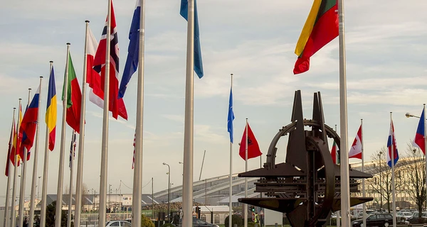 Членство в НАТО в обмін на території: Україну зондують на готовність до поступок Росії