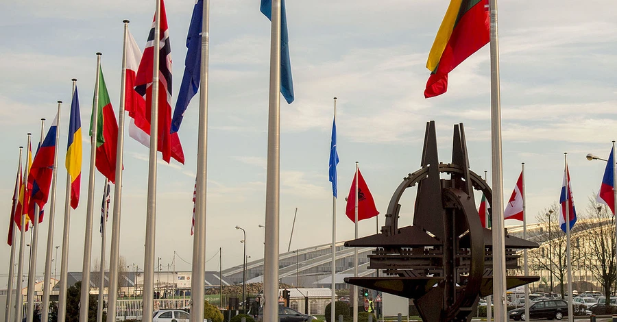 Членство в НАТО в обмін на території: Україну зондують на готовність до поступок Росії