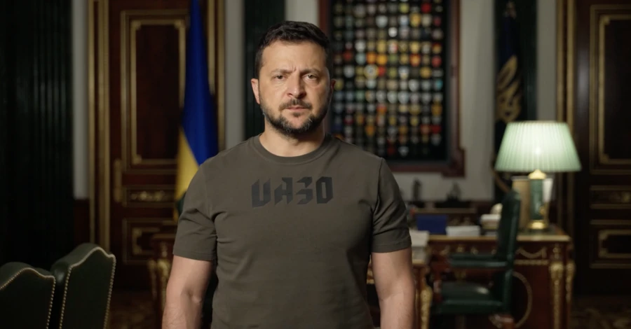 Зеленський заявив, що Україна буде нарощувати виробництво дронів