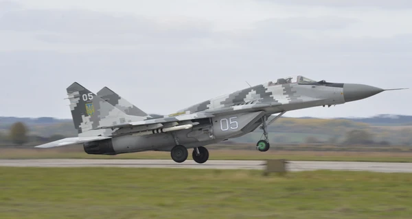 В очікуванні F-16 ВПС України воюють на пострадянських МіГах та Сушках