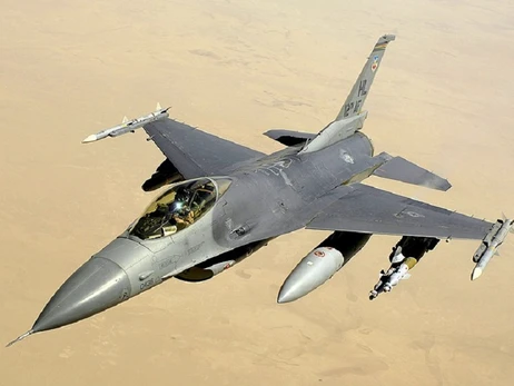 США одобрили отправку Украины F-16 от Нидерландов и Дании - Reuters