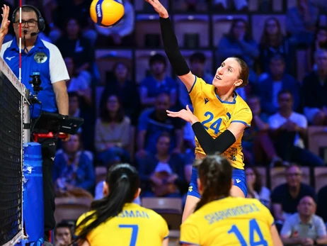 Украина проиграла Сербии в стартовом матче на женском Евро по волейболу