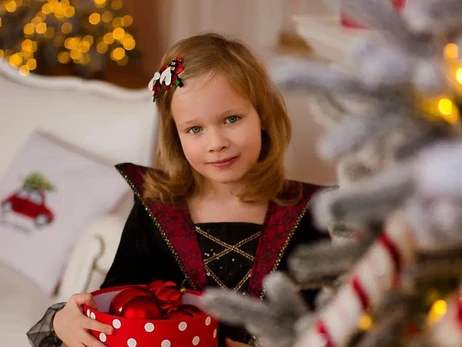В Чернигове простились с 6-летней Софийкой, погибшей во время ракетного удара