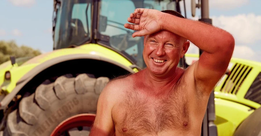 Полуобнаженные украинские аграрии снялись в рекламе солнцезащитного крема