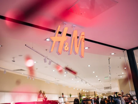 В H&M заявили, что с ноября откроют большинство магазинов в Украине 