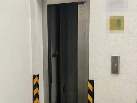 В Одессе погиб лифтер, когда пытался деблокировать людей, застрявших в подъемнике