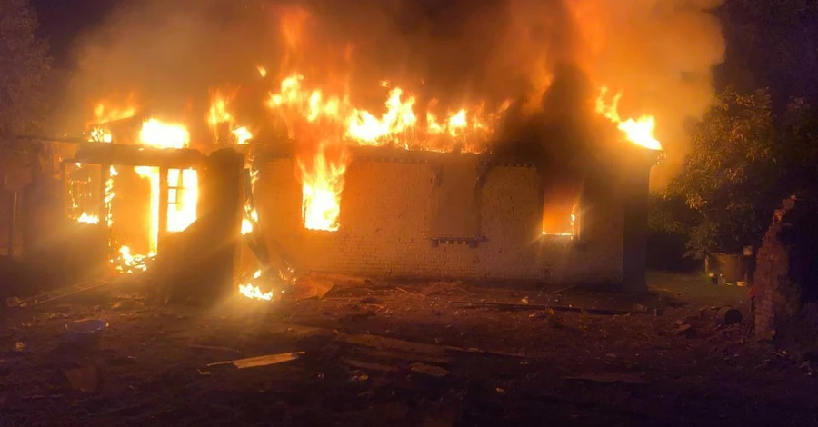 Внаслідок атаки РФ на Київщину зруйновані приватні будинки, постраждали 3 людини