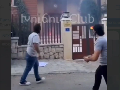 У Лівані невідомі атакували посольство Азербайджану