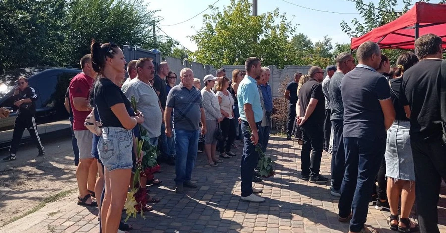 У Дніпропетровській області поховали чоловіка, який загинув у сутичці з патрульним 