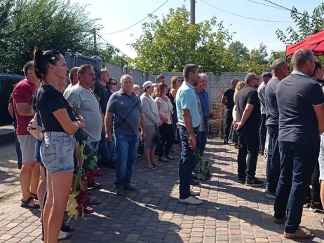 В Днепропетровской области похоронили мужчину, погибшего в схватке с патрульным 