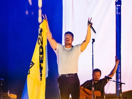 На концерте Imagine Dragons в Грузии зрителям запретили развернуть флаг Украины