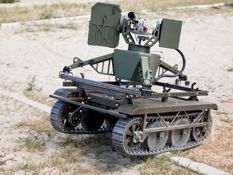 Бійці ЗСУ на фронті отримали 30 бойових платформ-роботів від 