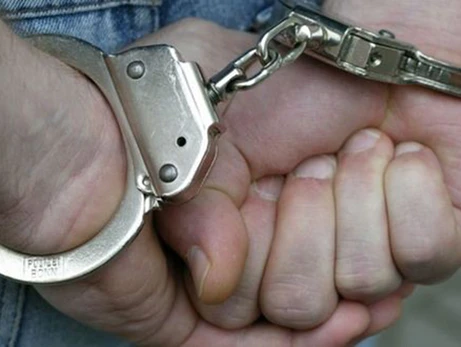 Инцидент в Днепре: за нетрезвого судью в наручниках патрульного могут посадить на 8 лет