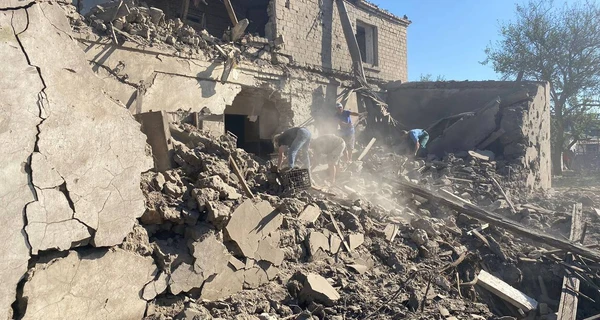 РФ сбросила авиабомбу на Херсонскую область, погибли три человека