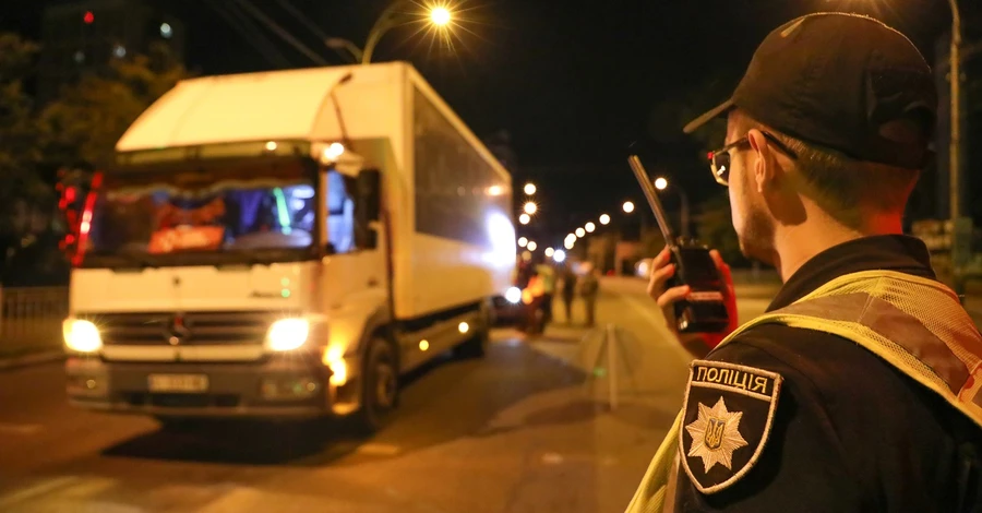 У Києві обмежать в'їзд вантажівок, щоб розвантажити дороги в години пік