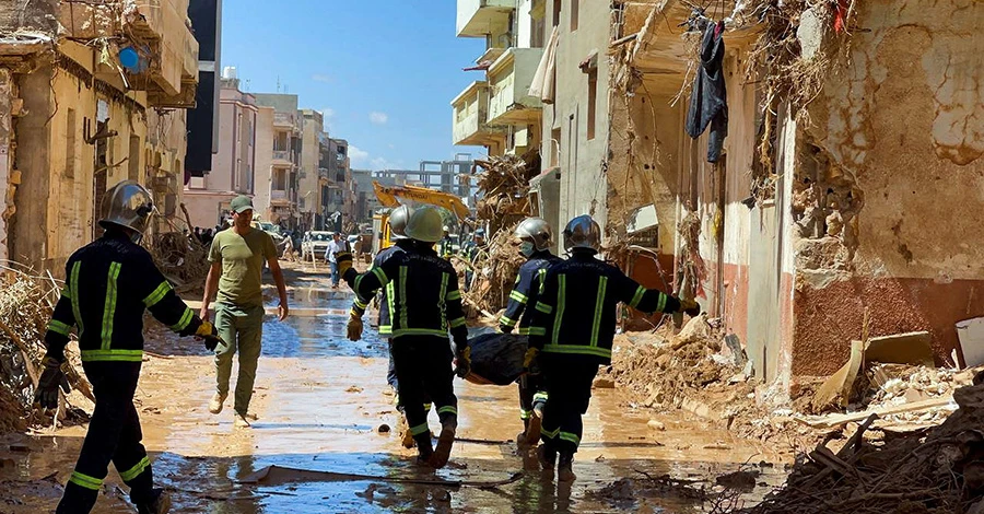 Жертвами наводнения в Ливии стали уже более 8 тысяч человек