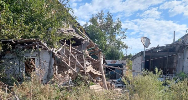 Под Запорожьем РФ атаковала дронами Трудовое, есть разрушения 